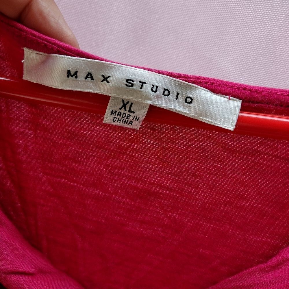 Max Studio top  - Picture 3 of 6